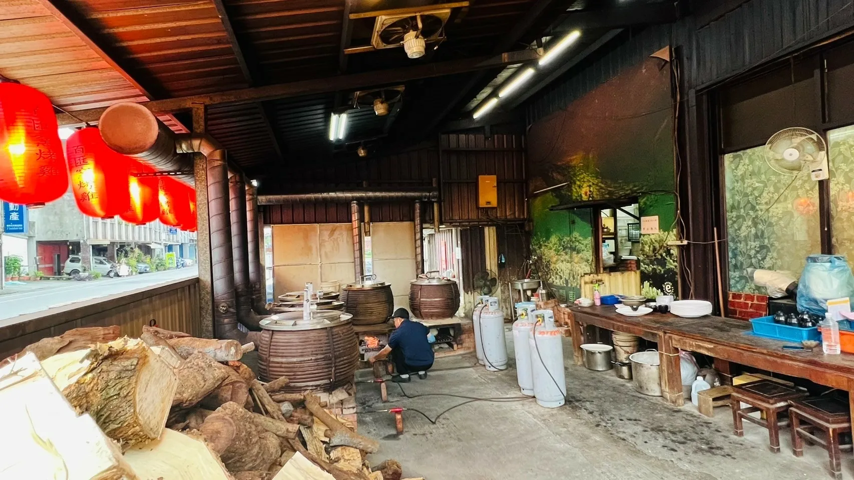 LINE_ALBUM_宜蘭美食推薦百匯窯烤雞餐廳蟬聯十大美食餐廳_241209_68.jpg