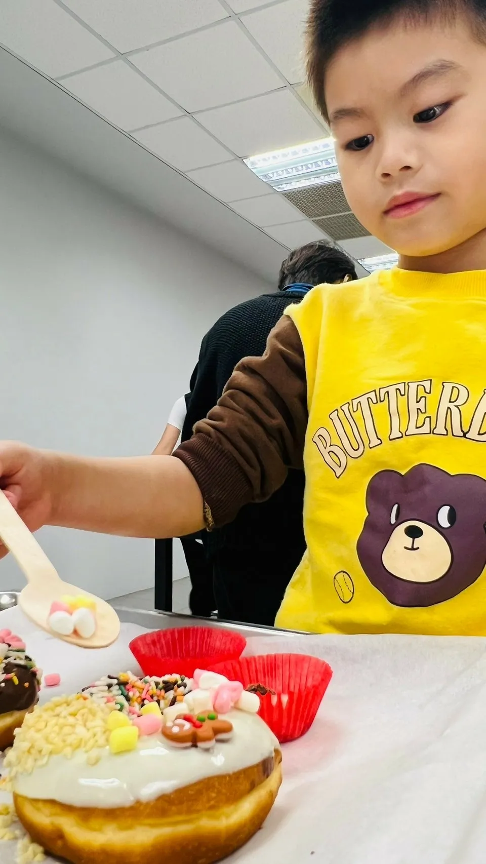 LINE_ALBUM_桃園市政府經濟發展局｜職感升級行動計劃｜宏亞食品觀光工廠｜7 7 巧克力共和_241128_78.jpg